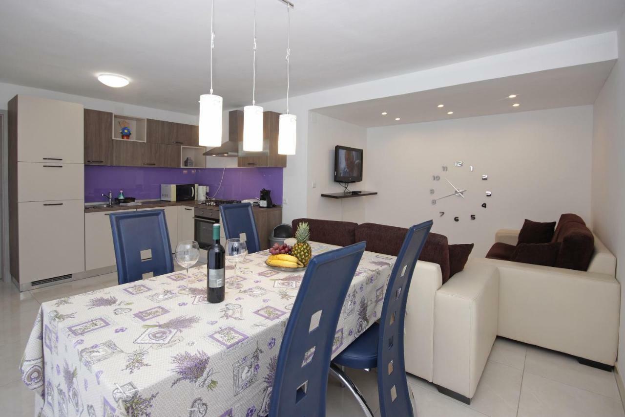 Apartment Alet Пула Екстериор снимка