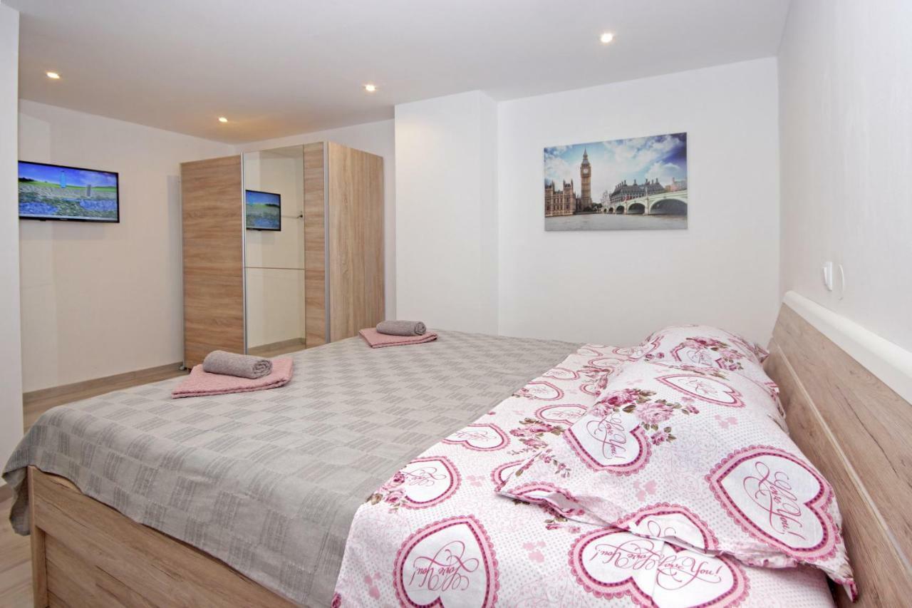 Apartment Alet Пула Екстериор снимка
